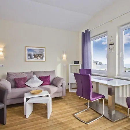 Mit Meerblick Und Balkon, Gratis Nutzung Vom Ahoi Erlebnisbad Und Sauna In Sellin - Meeresblick 49 Goehren (Ruegen)