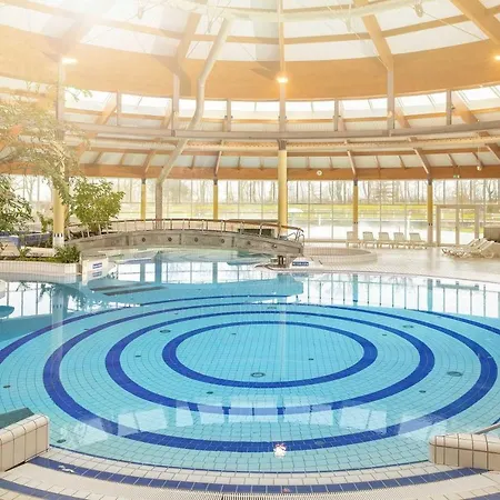 Mit Meerblick Und Balkon, Gratis Nutzung Vom Ahoi Erlebnisbad Und Sauna In Sellin - Meeresblick 49 *