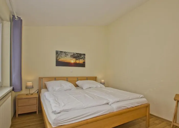 Apartment mit Meerblick und Balkon, gratis Nutzung vom AHOI Erlebnisbad und Sauna in Sellin - Meeresblick FeWo 49 *