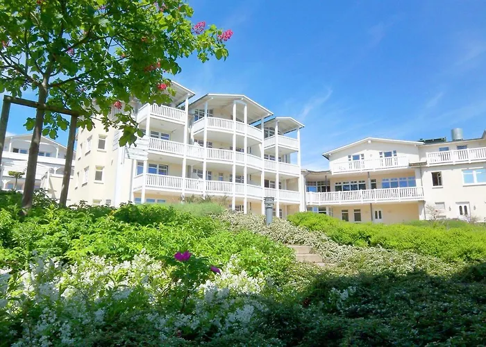 mit Meerblick und Balkon, gratis Nutzung vom AHOI Erlebnisbad und Sauna in Sellin - Meeresblick FeWo 49 *